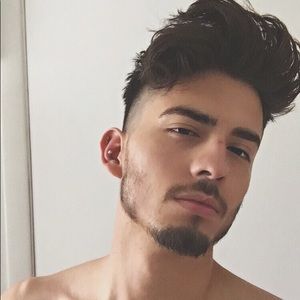 Meet your Posher, Luis